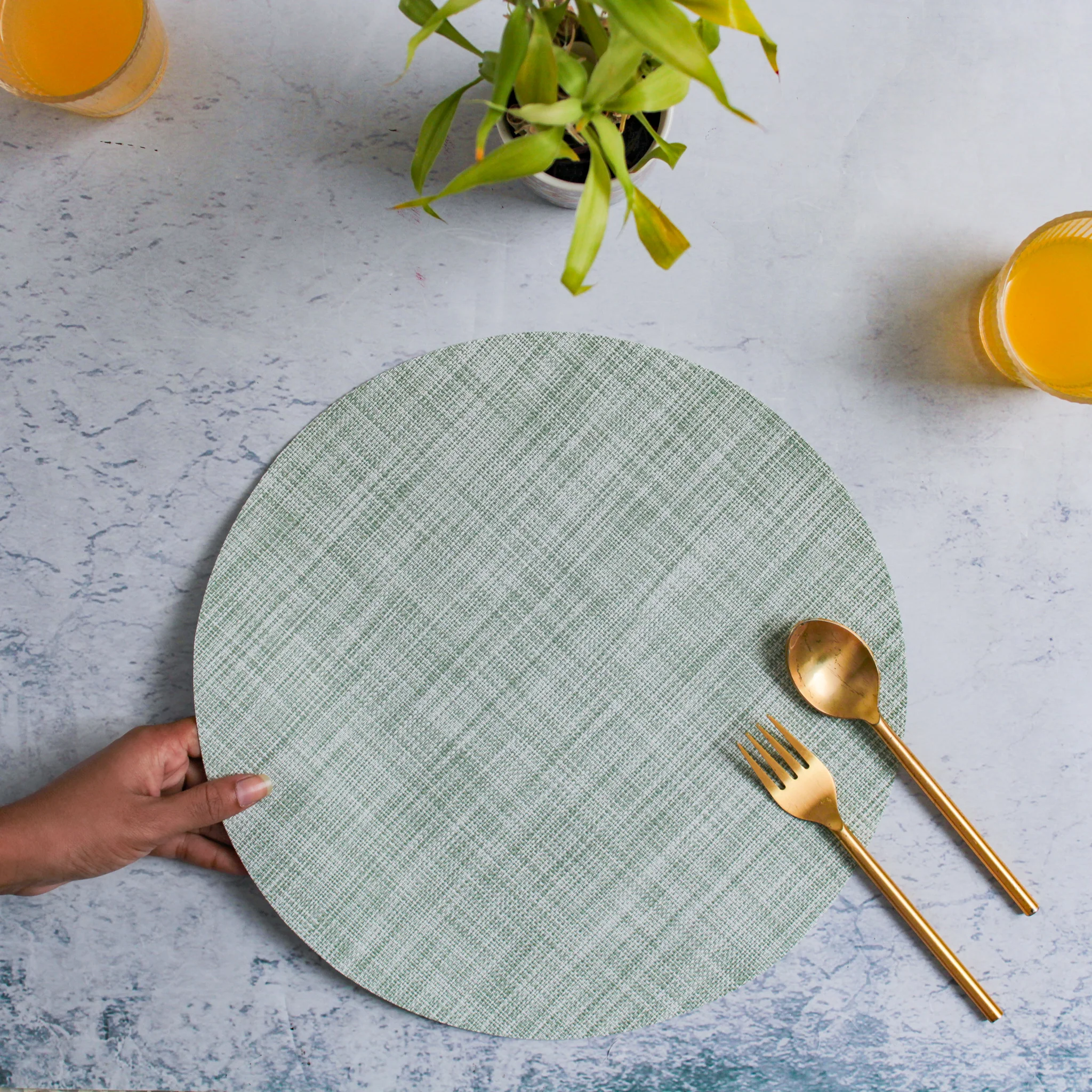 Thumb 4